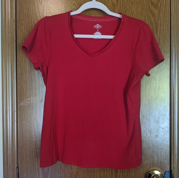 2 for 1: Maroon/Red T-shirts - Medium - Picture 3 of 4